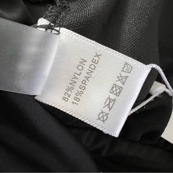 NWT Holipick Swim Flutter Top Black Size Small - Picture 10 of 13